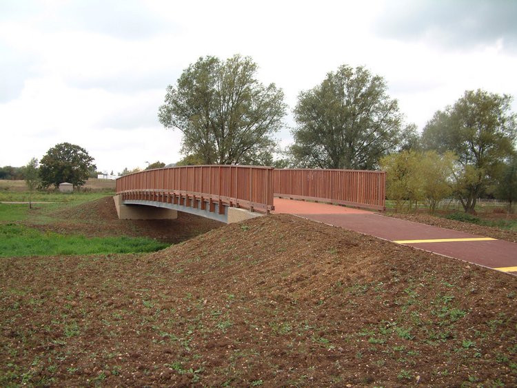 english partnership cycle bridge